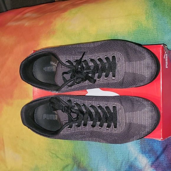 Men's Puma Roma Shoes - Picture 2 of 9